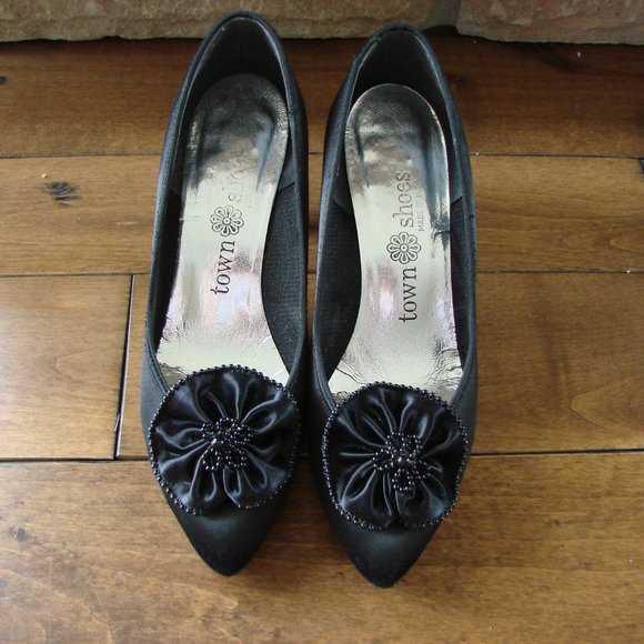 Vintage 80s Kitten Heel Shoes Black Satin Italy Black Tie Wedding Prom Size 7.5 - Picture 8 of 13